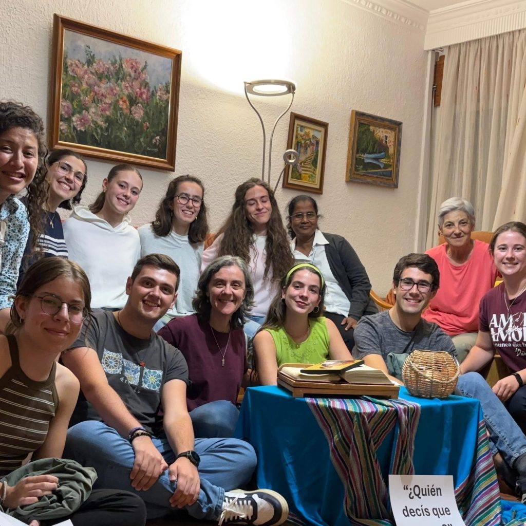 Oración y encuentro en la casa de formación de la Provincia Vedruna de Europa (Madrid)